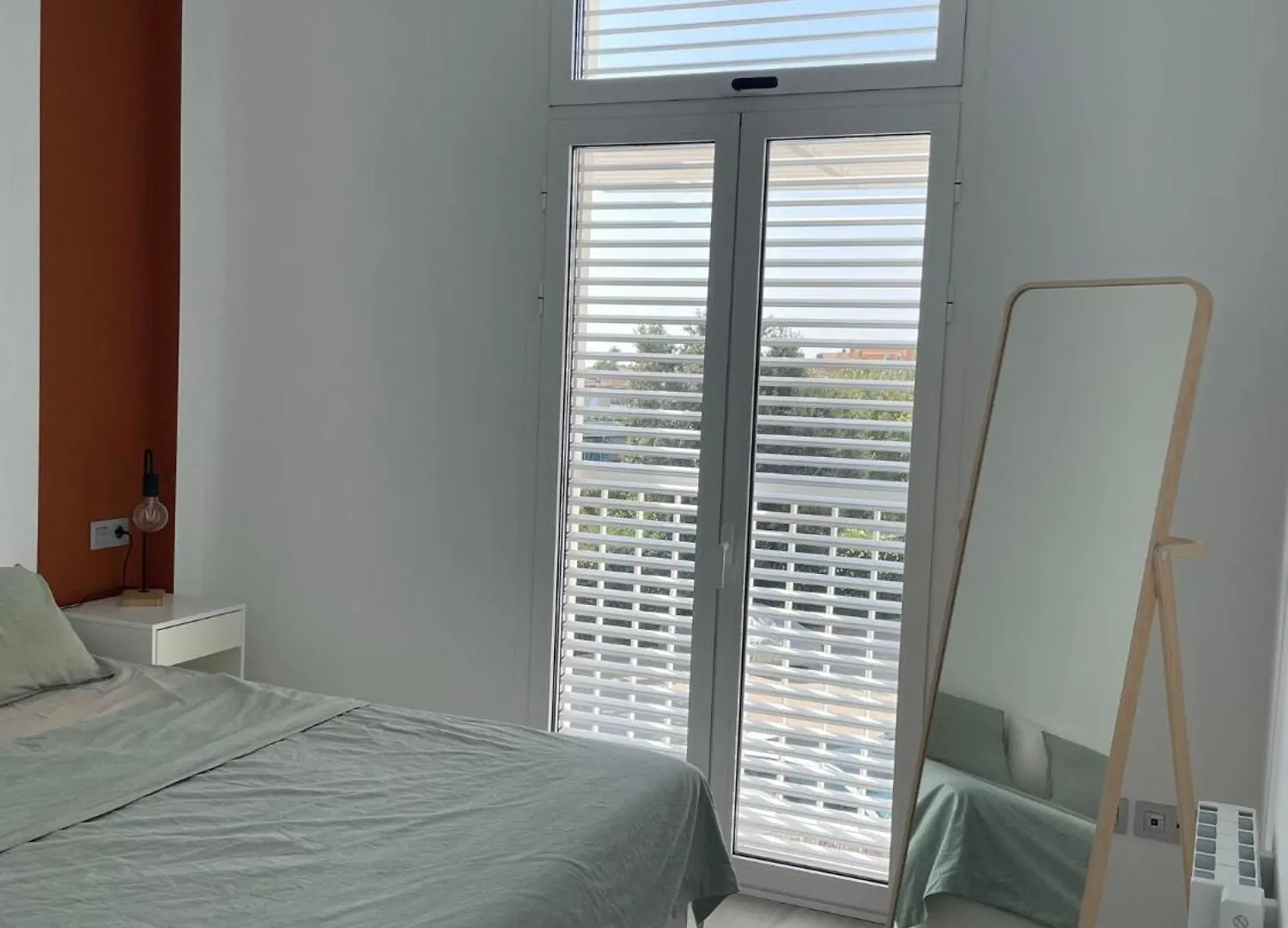 Lichtrijk Appartement 400M Van De Zee Met Zwembad. Vera Apartman