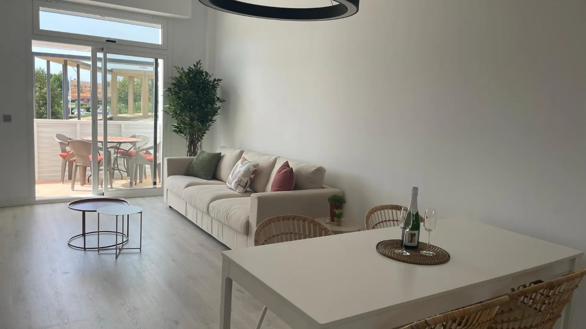 Apartman Lichtrijk Appartement 400M Van De Zee Met Zwembad. Vera Spanyolország